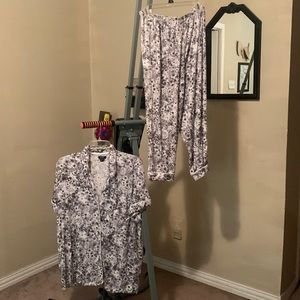 Vera Wang pajama set plus size soft